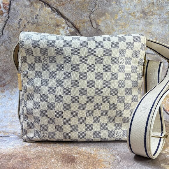 Louis Vuitton Naviglio Daimer Azur Crossbody / Shoulder Bag White Messenger Bag - Picture 1 of 14
